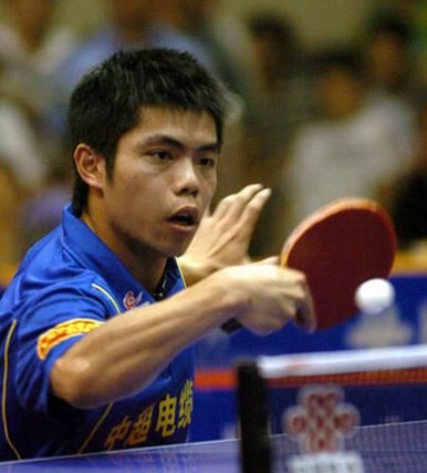 乒乓球彈擊技術(shù)的發(fā)力和摩擦應(yīng)該如何做？