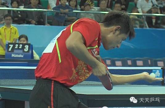 【9】李曉東教你：張繼科式的逆旋轉(zhuǎn)發(fā)球