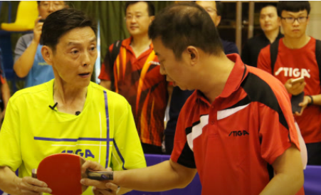 (陸元盛)掌握一個(gè)手腕小技巧，直板正手弧圈質(zhì)量蹭蹭漲