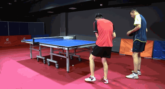 [褚潤(rùn)澤教練]上來(lái)就敢教步法，沒(méi)兩下子真hold不住！