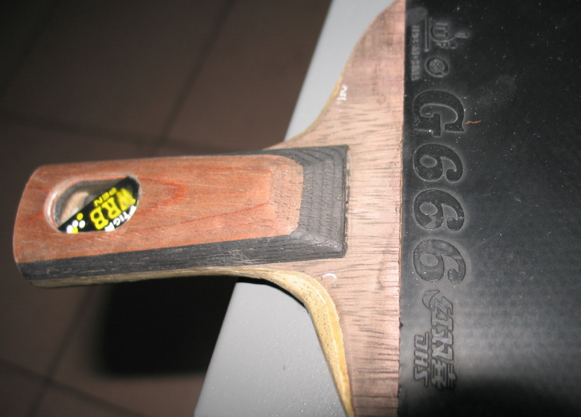 直拍橫打的拍柄打磨以及膠皮貼法