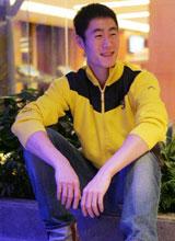 陽光大男孩的溫暖笑容