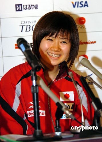 福原愛“受傷鬧劇”自導自演 瓷娃娃：逗你玩呢