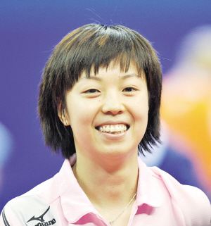 全運乒球賽場成“情場” 大腕或享受熱戀或為情所困