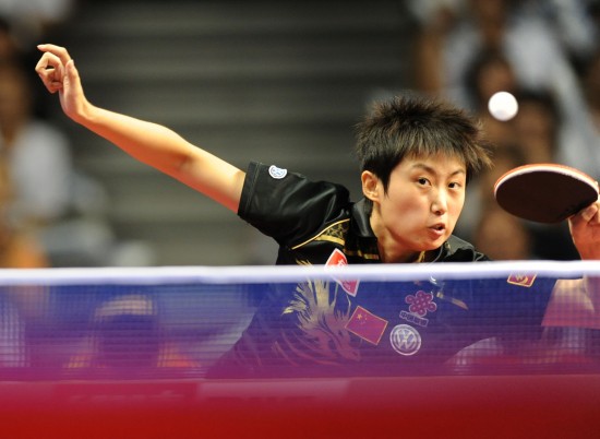 圖文-女乒世界杯劉詩雯女單奪冠 郭躍用盡全力