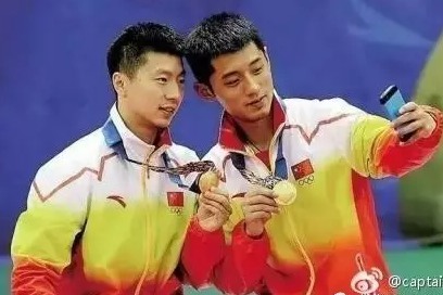 國(guó)乒11人出征卡塔爾張繼科考驗(yàn)最大，能否證明他還能打？