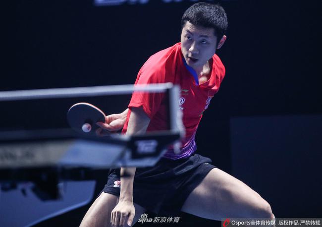 T2鉆石聯(lián)賽許昕4-2黃鎮(zhèn)廷 成功奪得男單季軍
