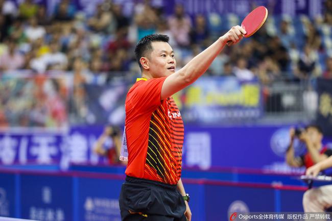 為養(yǎng)家將乒乓球作為職業(yè) 侯英超隨時(shí)準(zhǔn)備為國效力