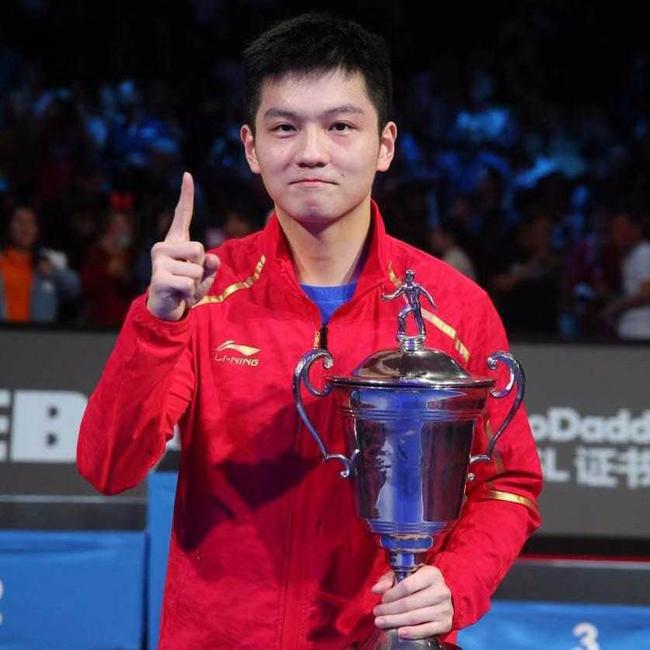 乒聯(lián)11月排名：樊振東重返世界第一 陳夢(mèng)女子首位