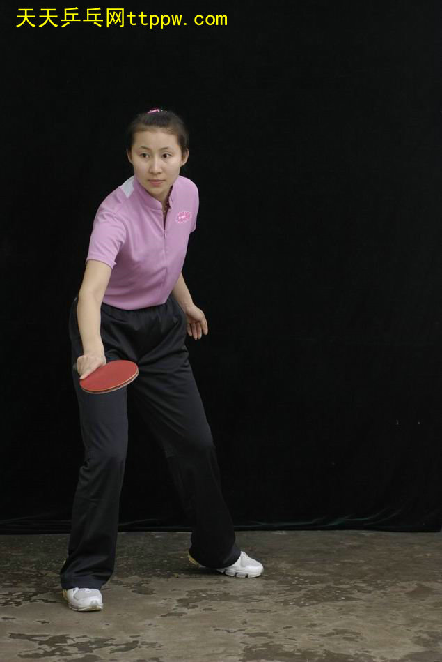 橫拍反手遠削球示范