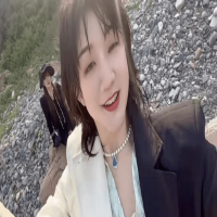 美出新高度！陳夢(mèng)化身富貴花在海邊拍雜志！球友：好驚艷 