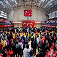 陸元盛牛劍鋒開(kāi)球，最強(qiáng)乒團(tuán)保定站8強(qiáng)出爐 