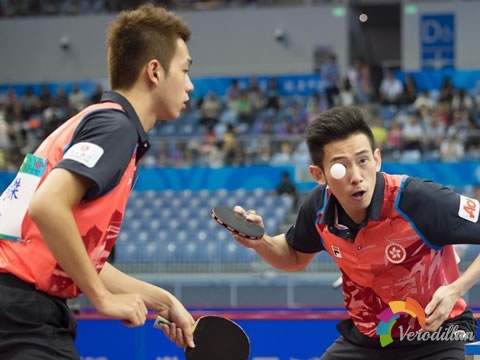 乒乓球發球應該若何跺腳,跺哪支腳