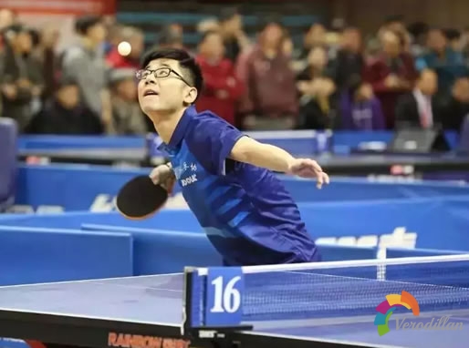 淺談對急長下旋球的判斷[心得體會]