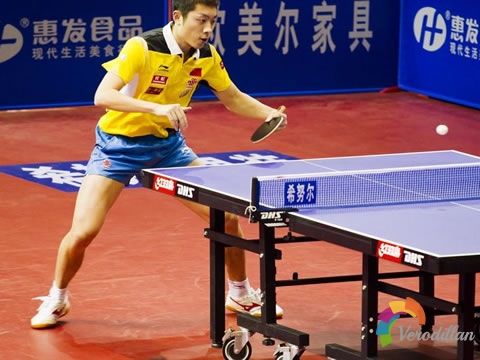 對方拉過來的球輕輕一檔就下網了,是什么緣故原由