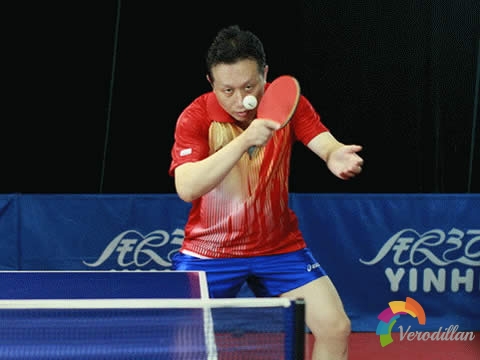 乒乓球橫板生膠反手發球手藝[圖文教學]