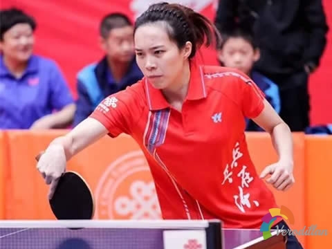 橫拍反手長膠若何實(shí)現(xiàn)直拍打法