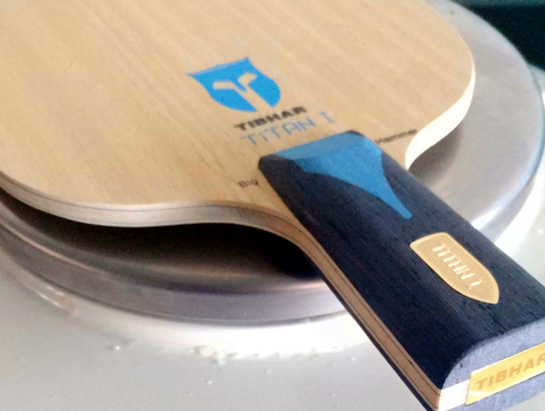 挺拔戰(zhàn)神I乒乓球底板試打測評：“大道至簡 重劍無鋒 內(nèi)勁奔騰”