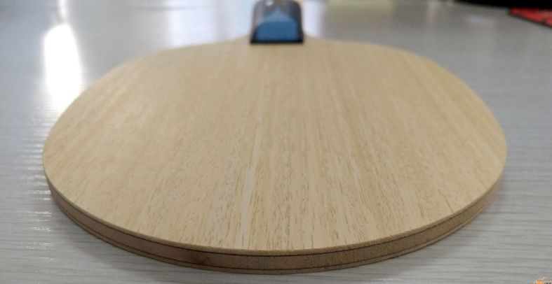 挺拔戰(zhàn)神I乒乓球底板試打測評：“大道至簡 重劍無鋒 內(nèi)勁奔騰”