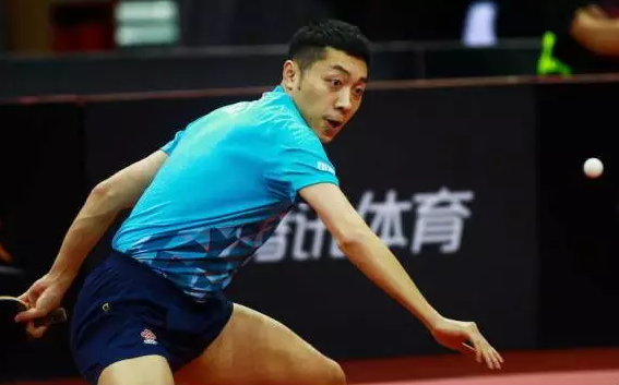 地表最強12人直通選拔賽許昕戰(zhàn)勝方博和徐晨皓力克周雨(精選視頻)